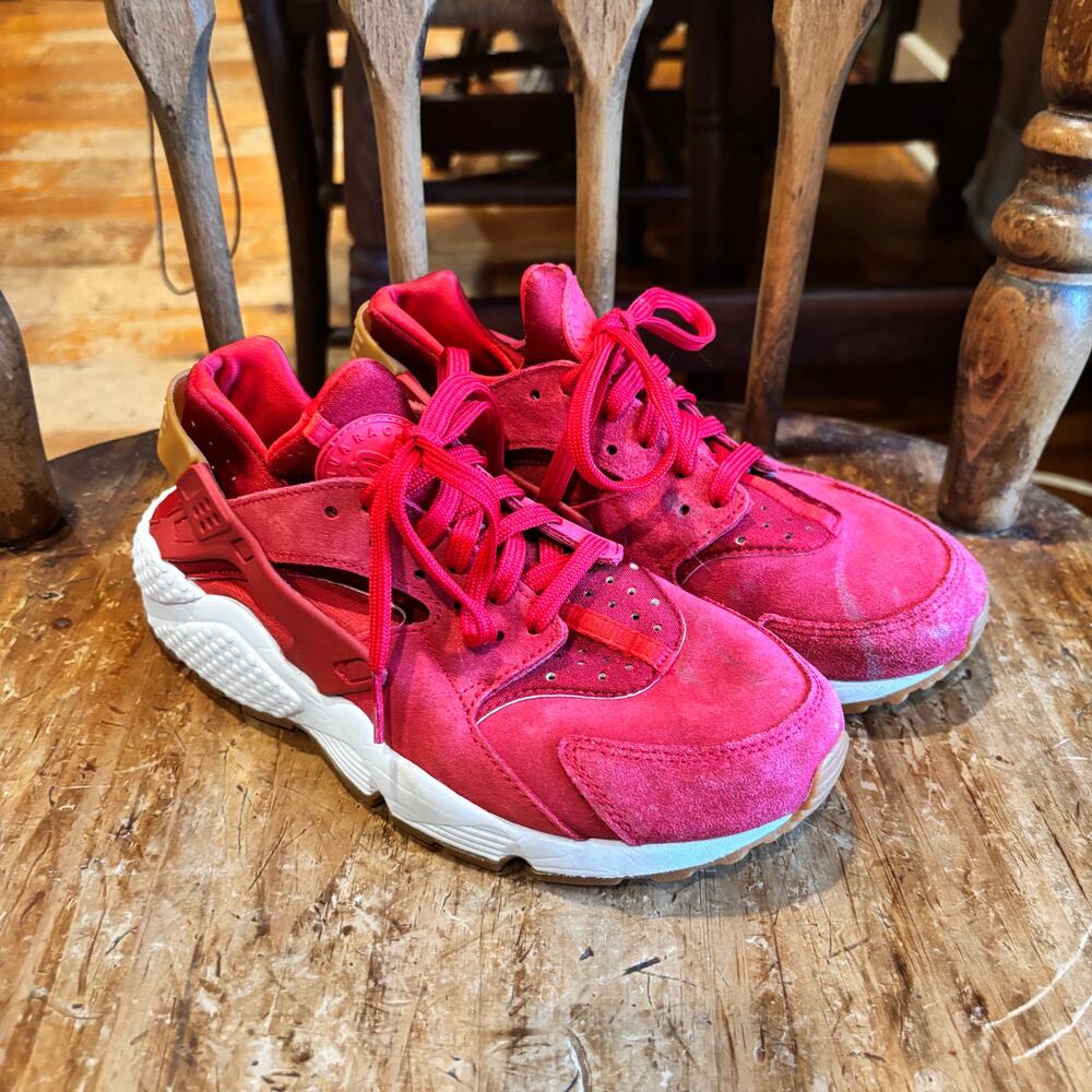 Nike Air Huarache Run SD Sneakers Gym Red, Women’s 7.5